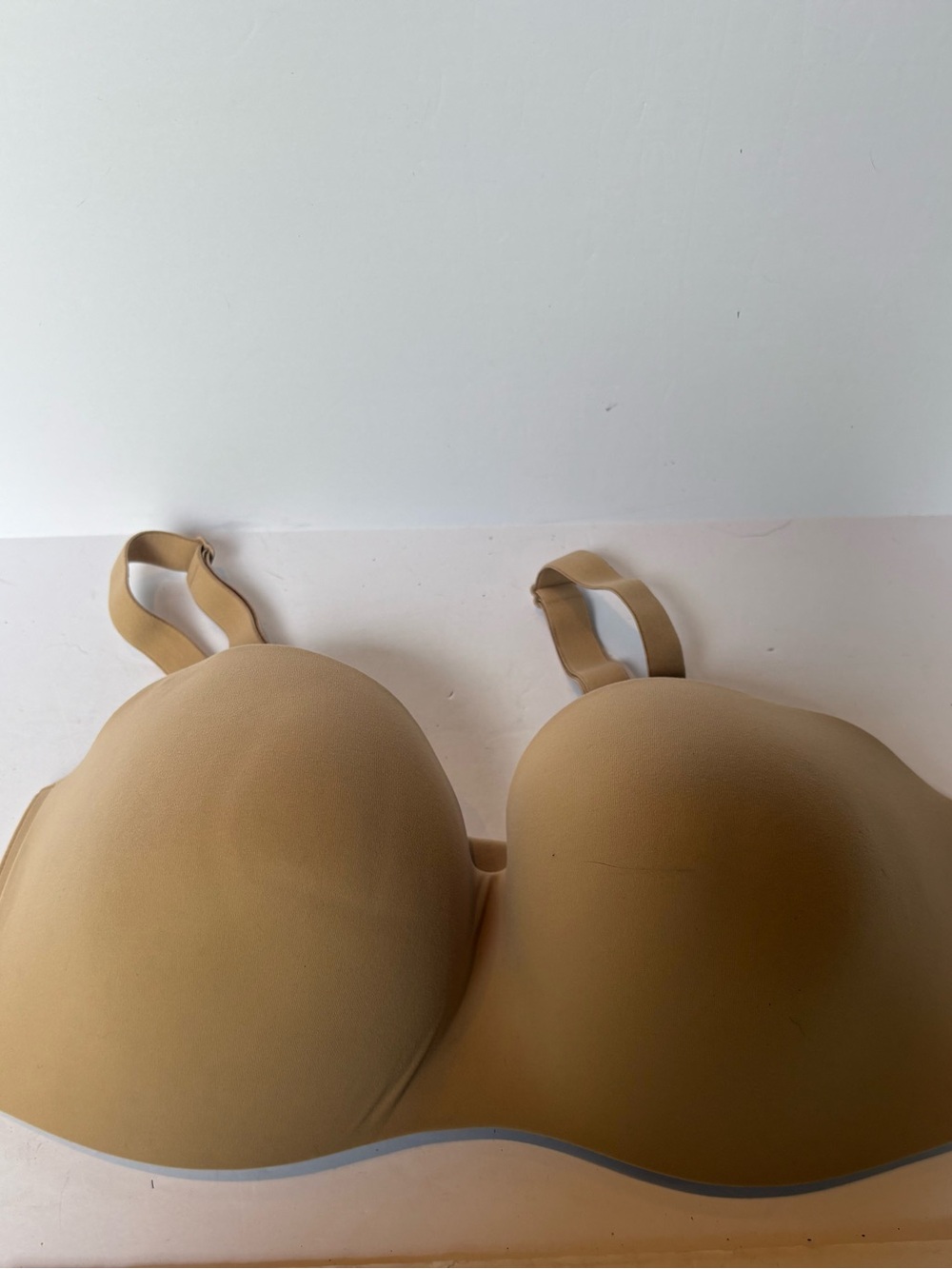 Soma Enbliss stay put strapless bra tan Size 36DD wireless